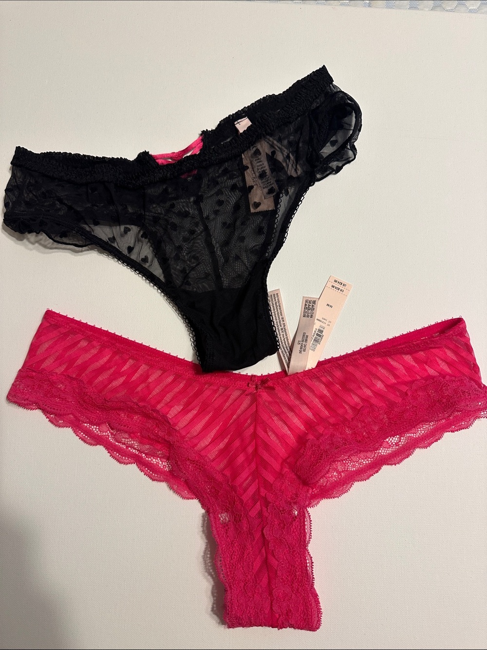 Lace & Mesh cheeky panty Set - Black and Hot Pink